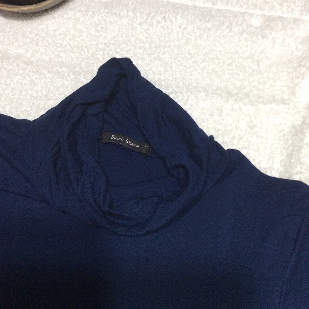 Blouse - Picture 2 of 3